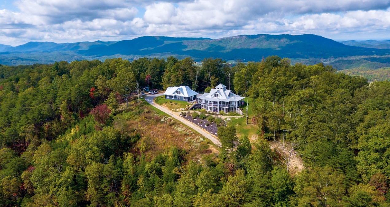 Why Mother Daughter Yoga Retreats Are the Ultimate Bonding Experience After 40 thumbnail